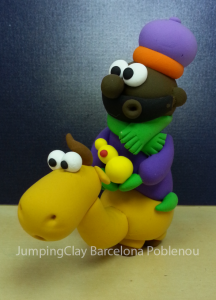Rei mag amb camell jumping clay